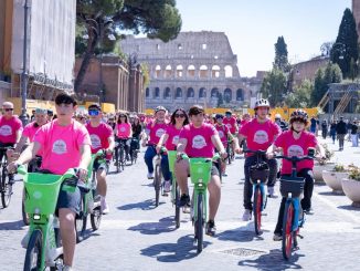 Tumore seno, Roma pedala per prevenzione: 6 aprile torna 'Bicinrosa'